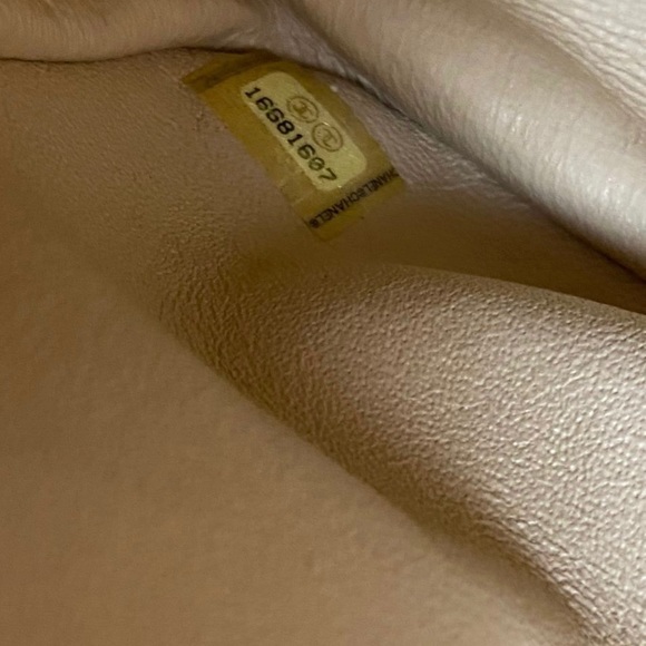 Chanel jumbo double flap beige caviar bag - Picture 6 of 9